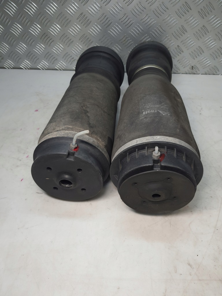 Пневмоподушка подушка амортизатор подвеска задний  mercedes r w251 2513200425 Недорого