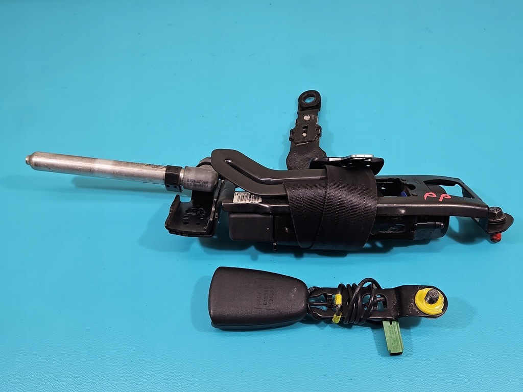 фото №5, Замок клипса натяжитель поперечина pas правый перед volvo v50 s40 ii