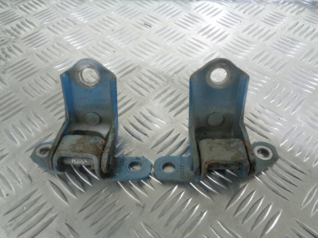 фото №1, Ford fiesta mk7 петля петли дверь левый правый перед комплект niebieskie