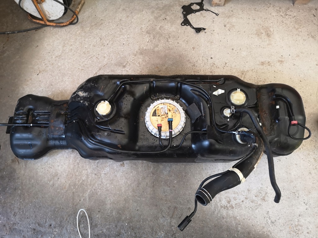 фото №1, Бак пального насос ford ranger v 11- 3.2 tdci