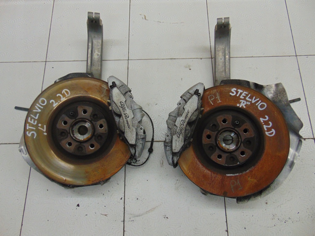 фото №1, Поворотний кулак ліва права alfa romeo stelvio 2.2d