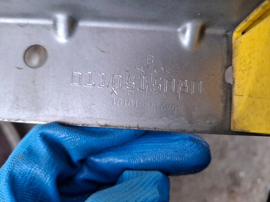 Mercedes e-klasa w213 a213 крило ліве перед Недорого