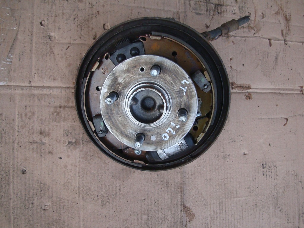 фото №1, Hyundai i20 08-14 ступиця ліва задня