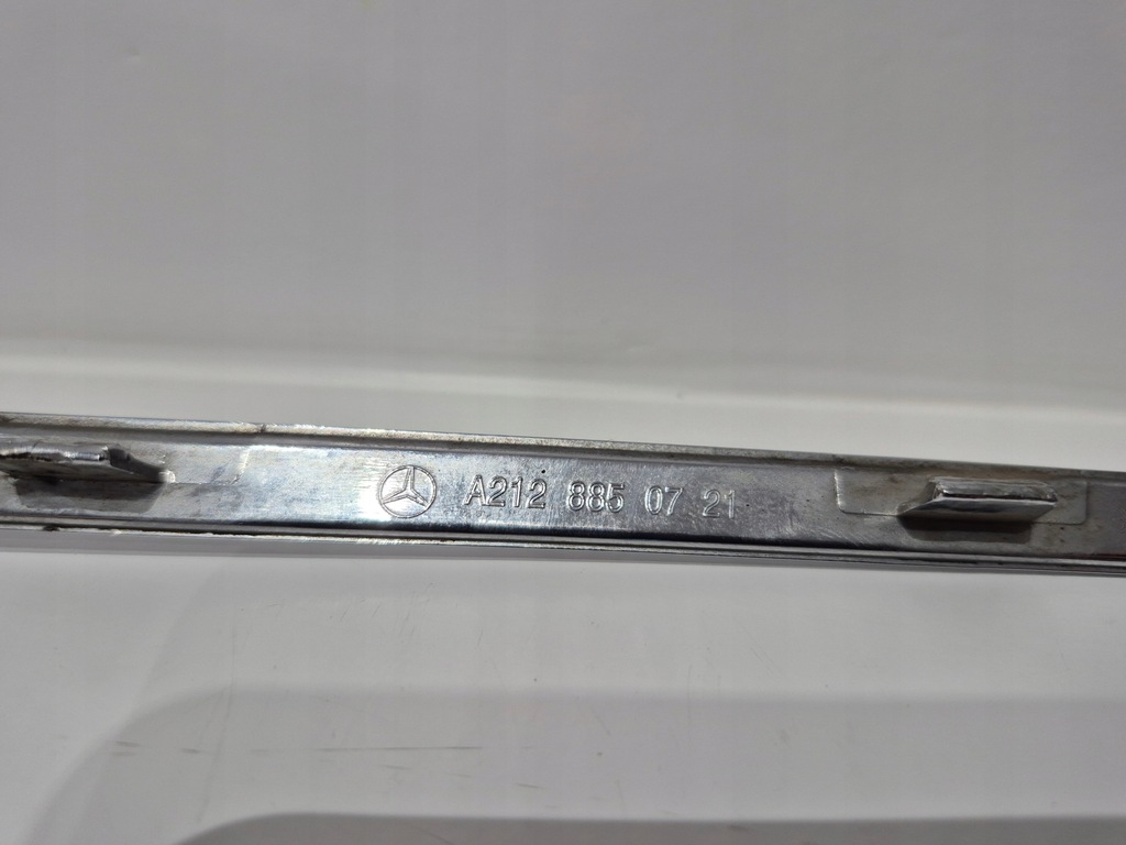 фото №10, Mercedes klasa e w212 sedan 09-13 молдинг хром бампера ліва задня оригінальна