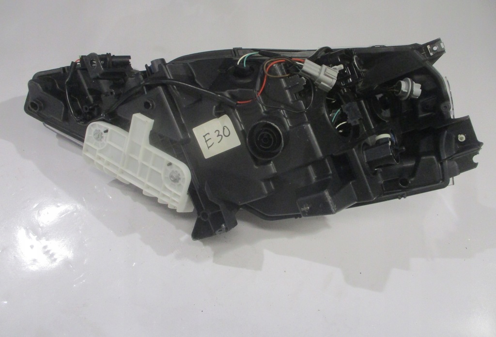 фото №7, Лампа фара правый nissan leaf оригинал