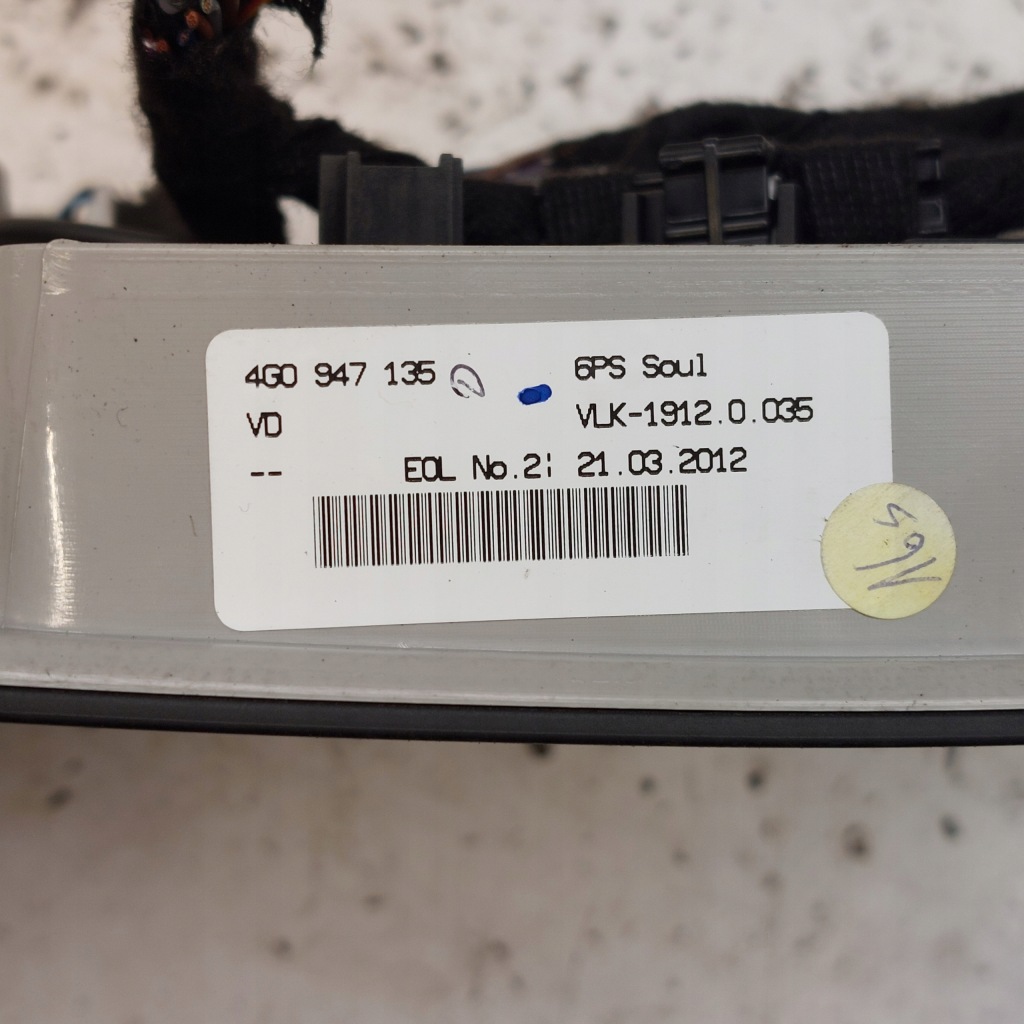 фото №8, Audi a7 лампа кабины потолочный + датчик движения 4g0947135 4g0951177