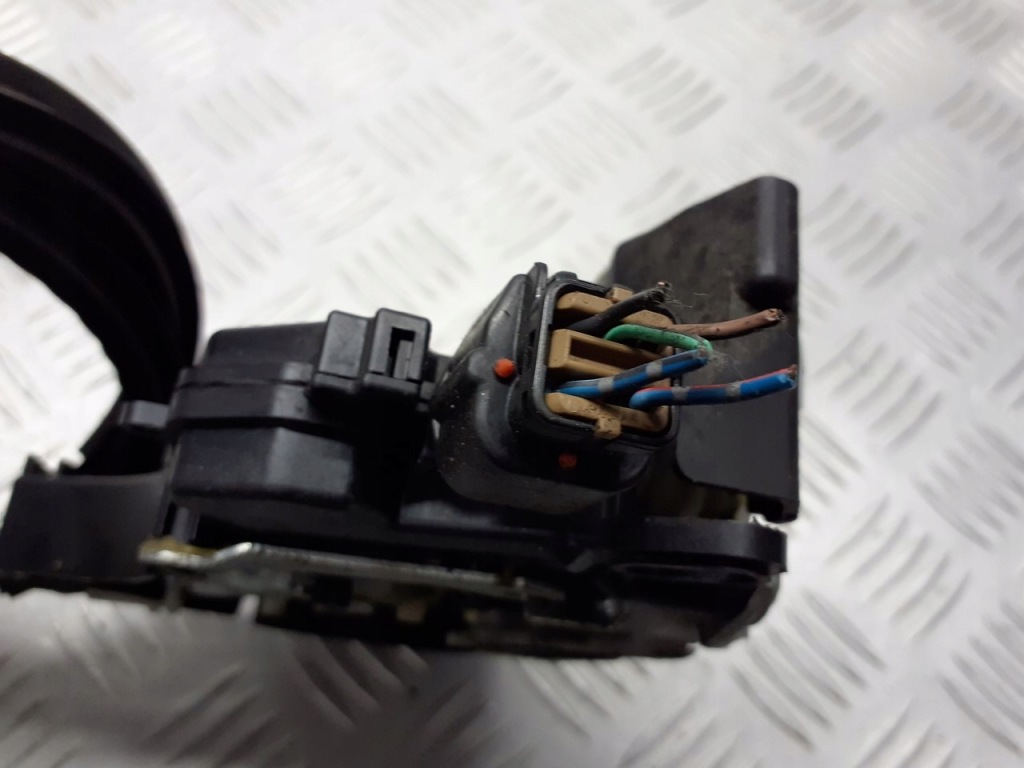 фото №2, Замок дверь левый перед mitsubishi colt vi 5pin