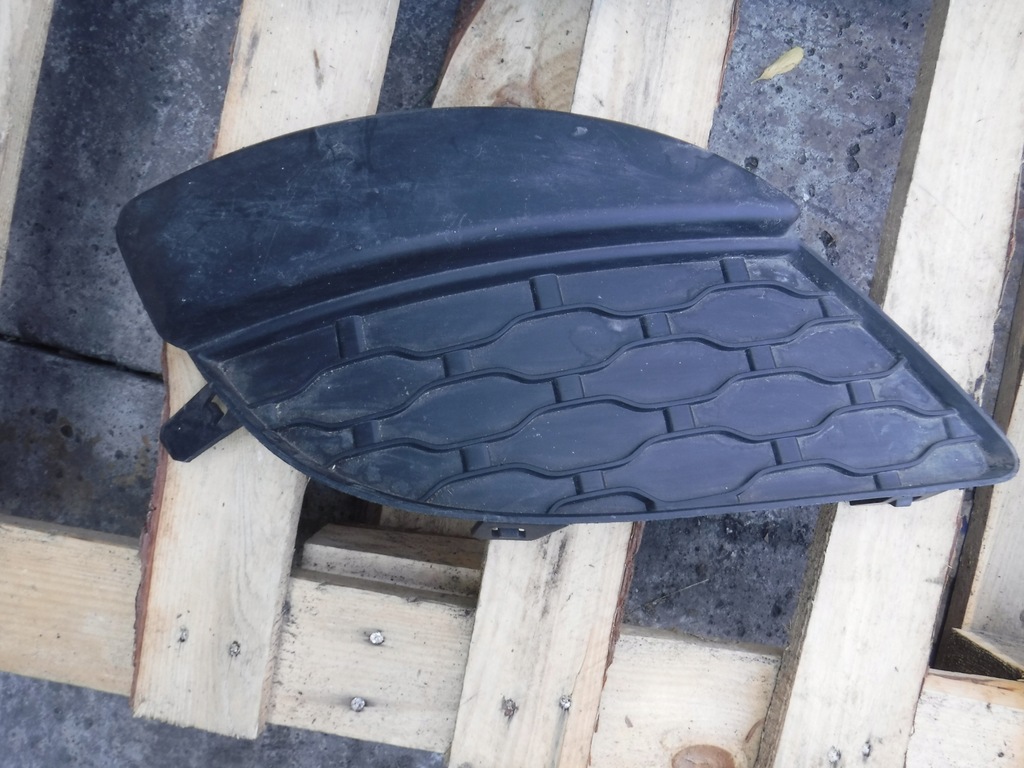 фото №1, Решётка заглушка противотуманной фары правая renault twingo ii