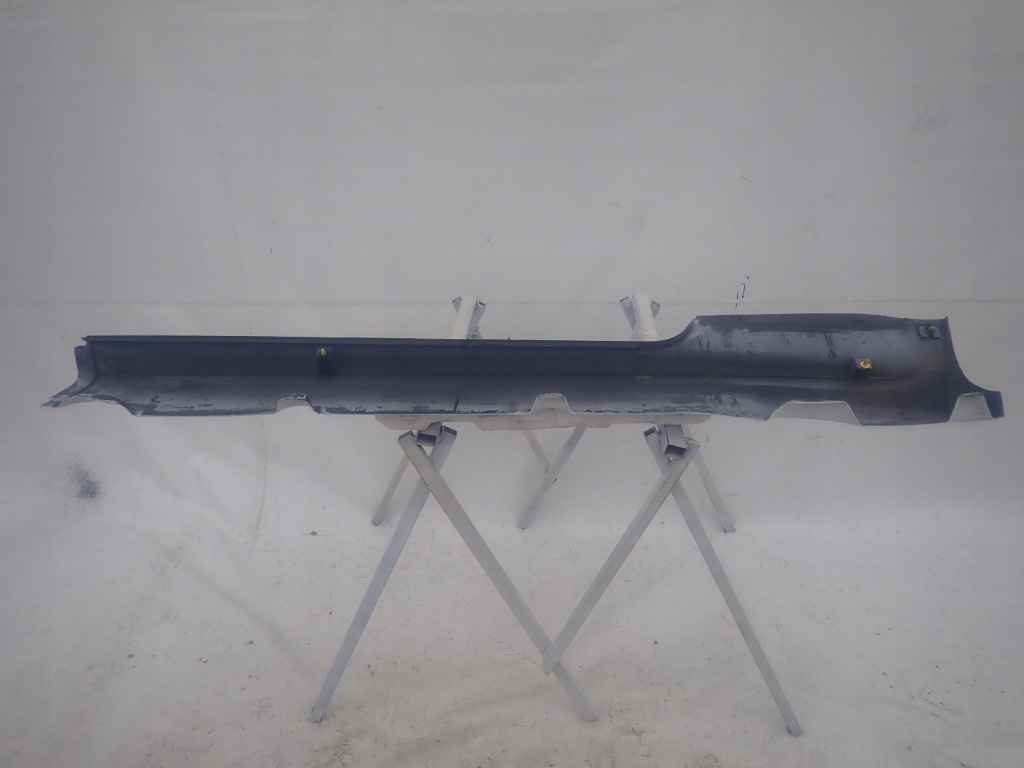 Ford focus mk2 рестайлинг  rs порог правый  молдинг порог Недорого