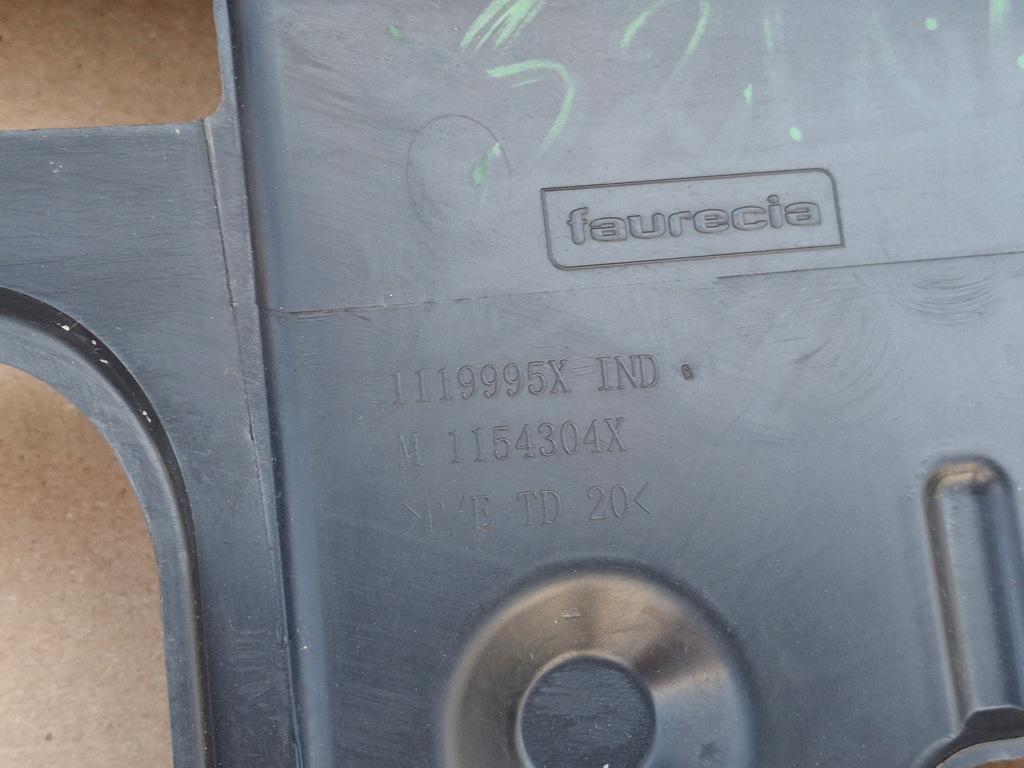 фото №13, Renault zoe решётка радиатора решётка радиатора каркас накладка оригинал 1119995x