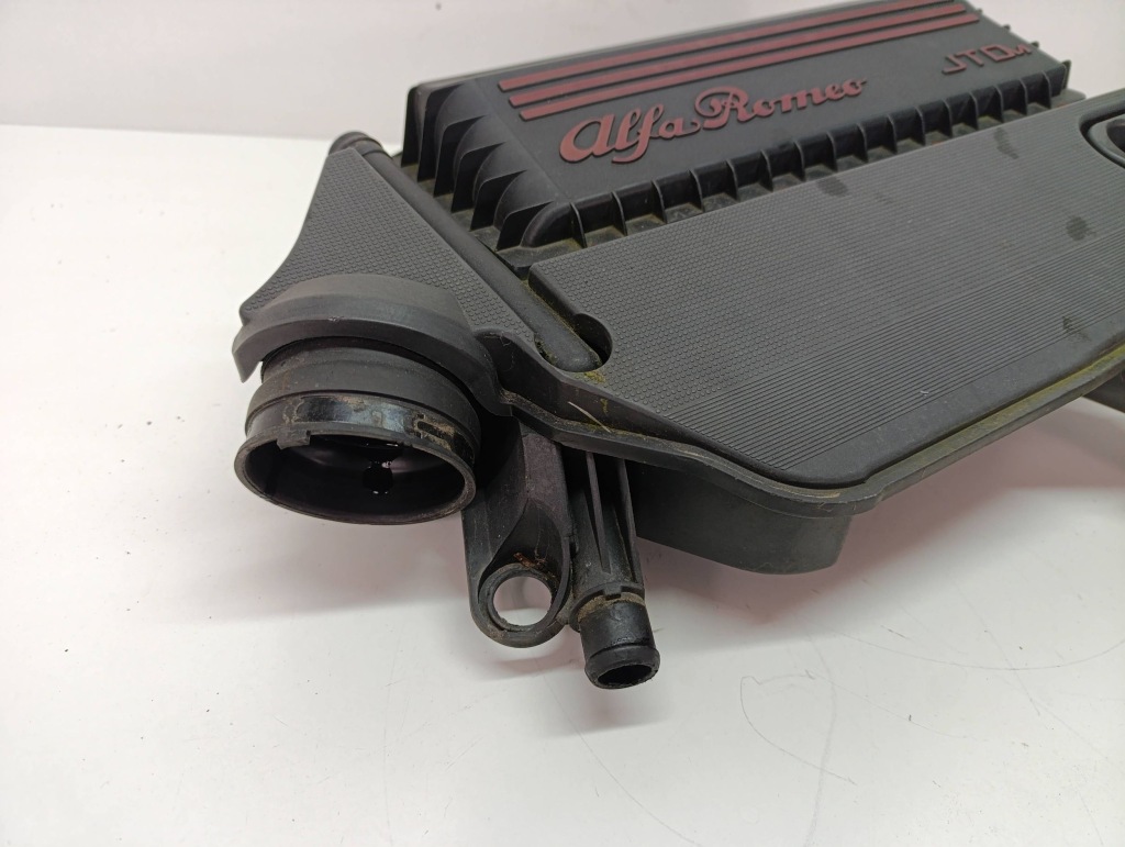 Alfa romeo mito 1.3 jtdm корпус фильтра воздуха труба впуска 51876860 Оригинал