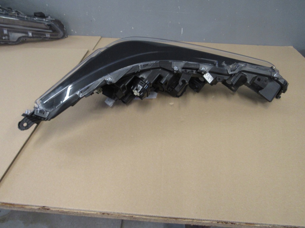 фото №7, Toyota corolla e21 2018-2023 лампа левая перед