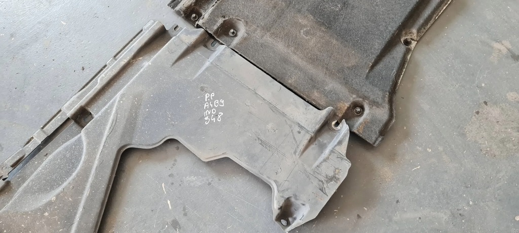 фото №12, A4 b9 8w защита подвеска правая правый перед 8w0825208a a5 8w