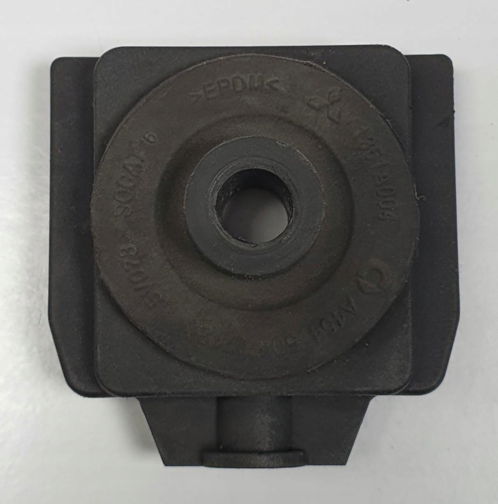 Купить Резиновый элемент подкладка под радиатор smart forfour 454 a4545040014