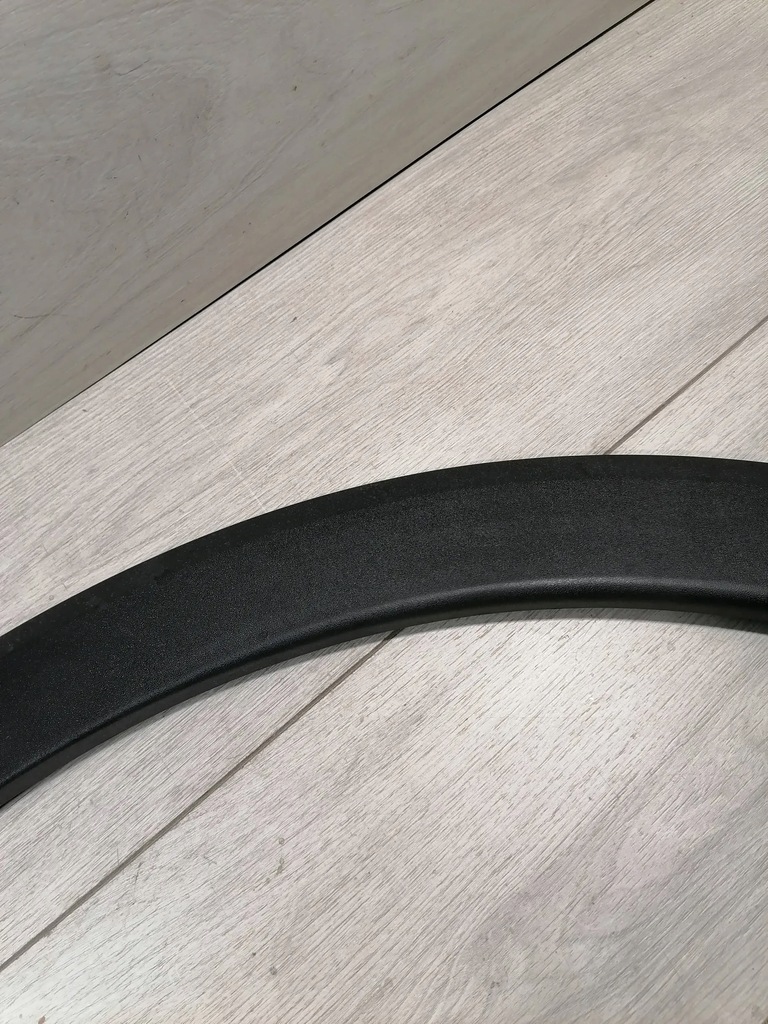 фото №7, Taycan cross молдинг крыло левый задняя 9j0854731