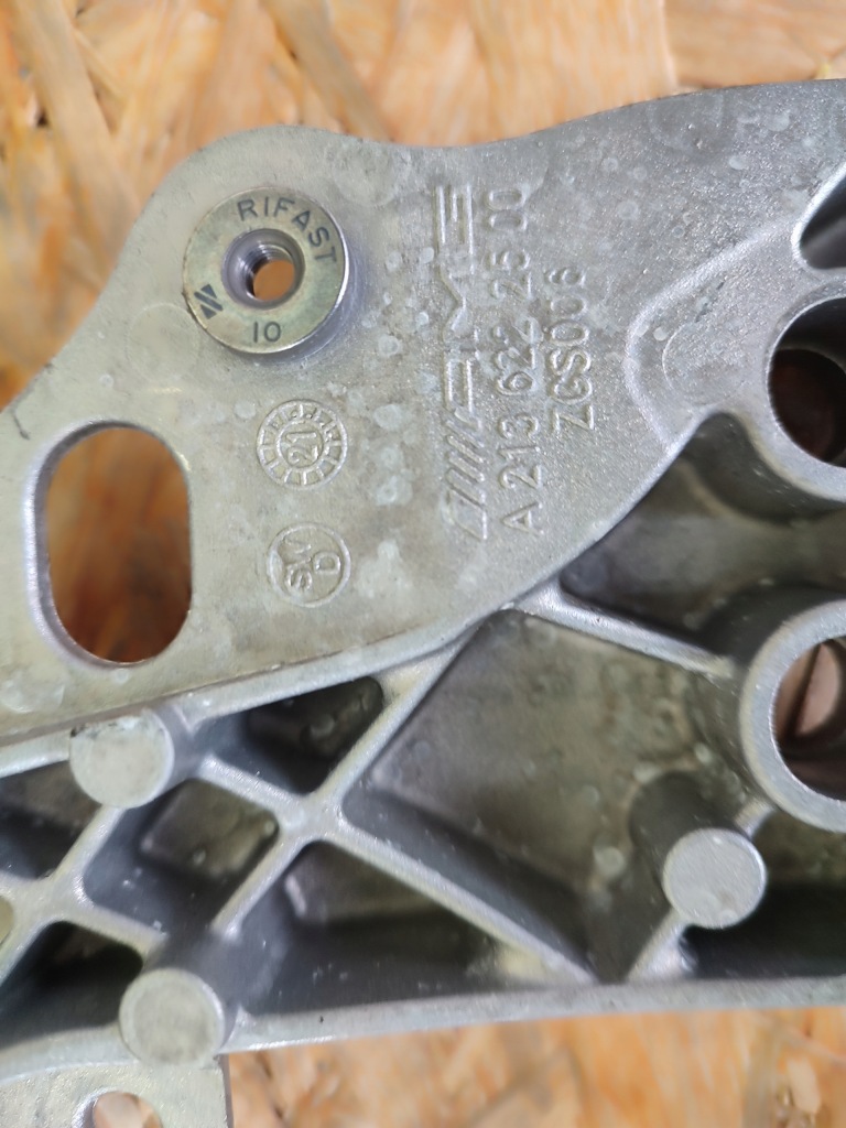 фото №13, Mercedes оригінальний номер pas підсилювач передній w213 a213 amg 63 гарний