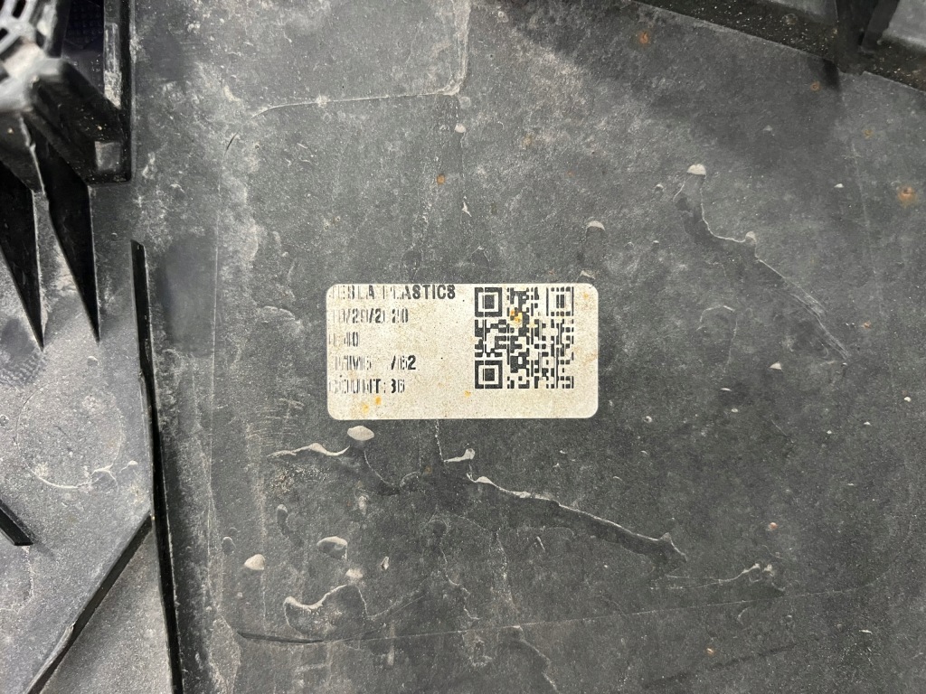 Оригинальная накладка плита подвеска пол tesla model 3 Доставка