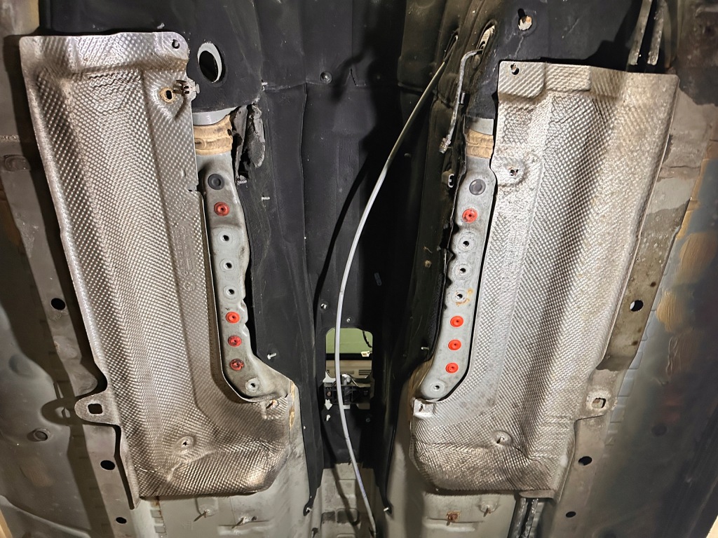 Купити Mercedes c klasa w204 накладка підлога екран підвіска алюмінієва