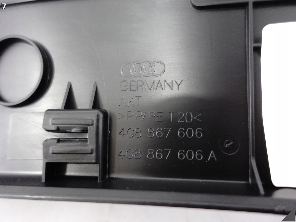 фото №8, Audi rs7 s7 a7 4g8 c7 10-18 lift захист оббивка молдинг кришки задня 4pk