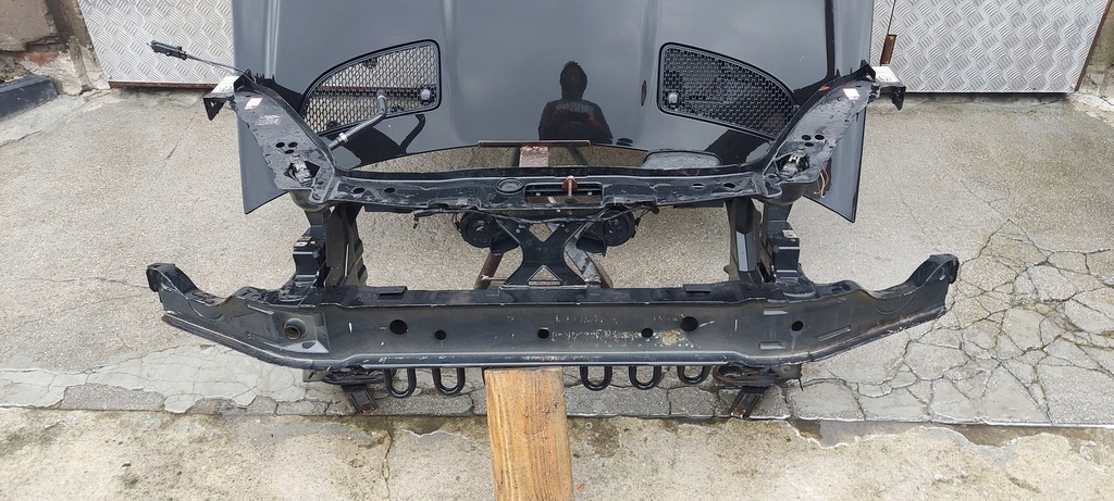 фото №2, Pas передний mercedes slk r171 lak: 197