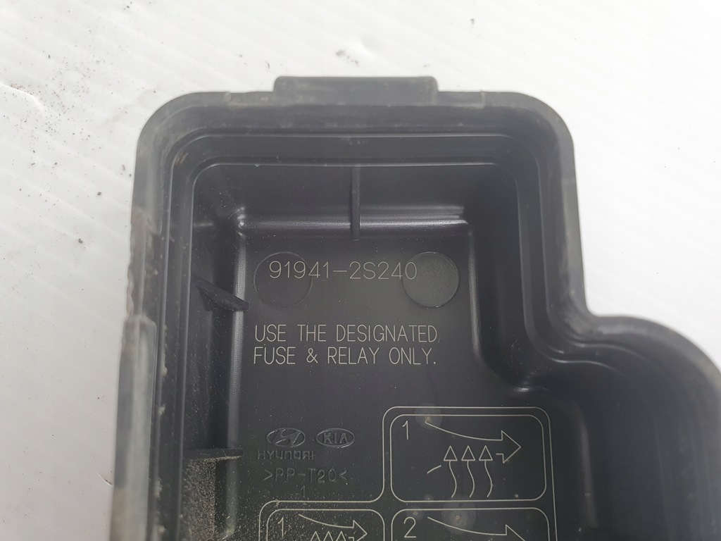 фото №5, Коробка запобіжників kia sportage iii 2.0 crdi