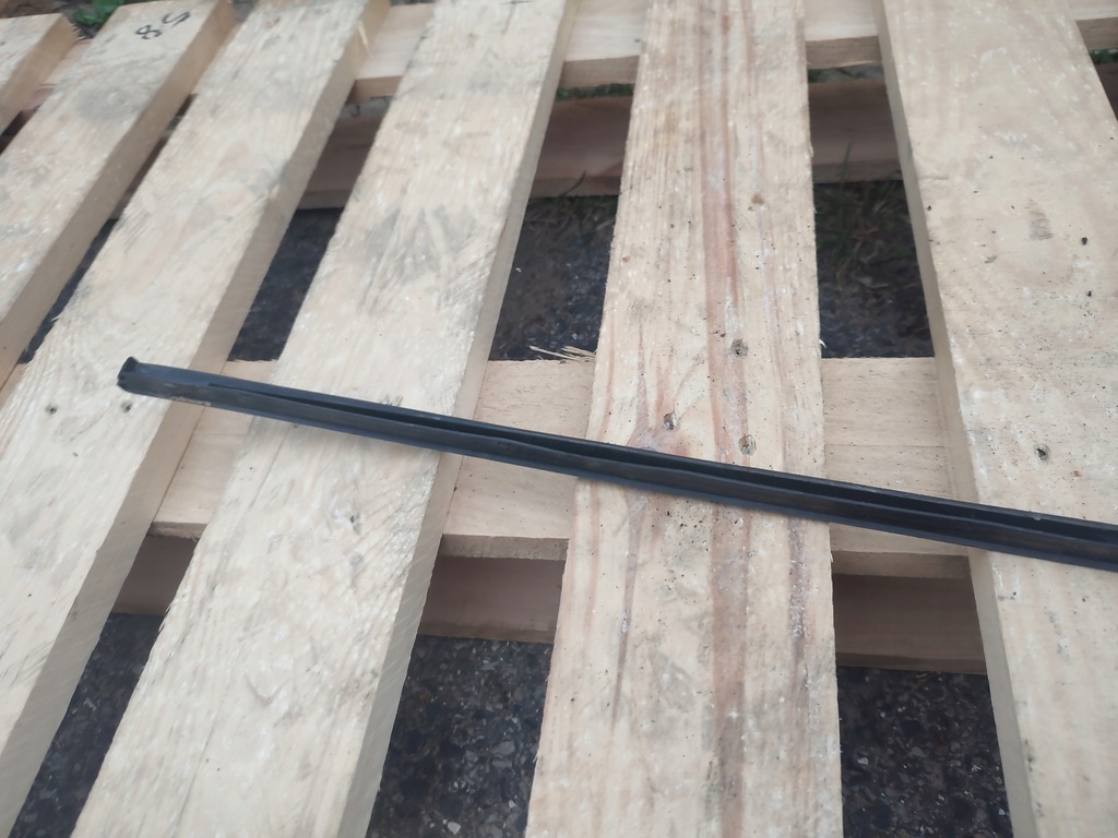 фото №7, Молдинг лобове скло volkswagen passat b7