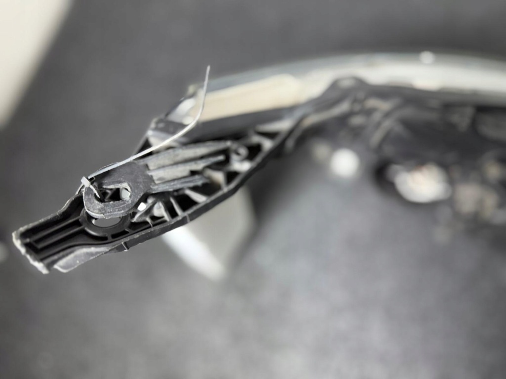 Peugeot 208 12-15 1 1 фара перед передняя левая линза led 1609697180 оригинал с Разборки