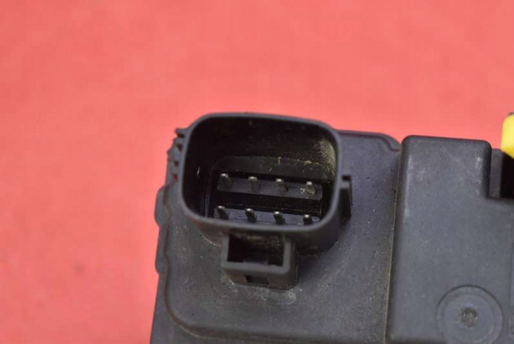 фото №7, Замок дверь правый перед передний eu 8650547 volvo xc90 1 i 06-14