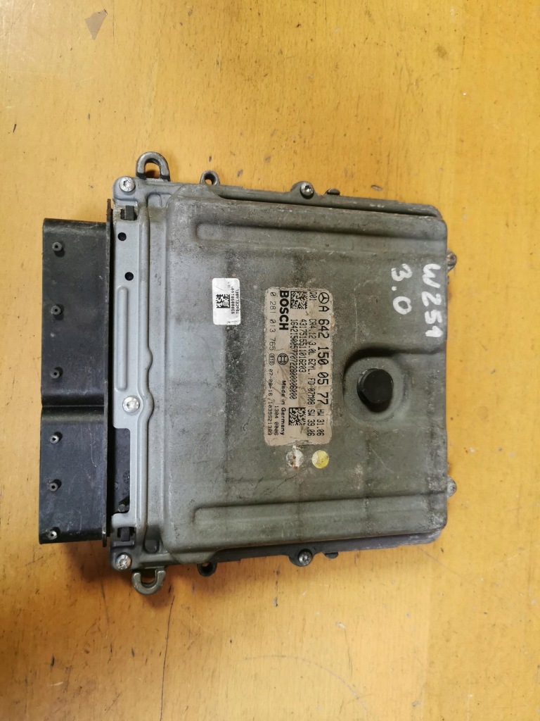 Купити Mercedes w164 ml w251 r klasa бортовий комп'ютер двигуна