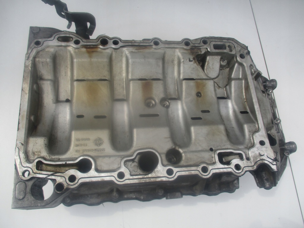 Audi vw seat skoda 1.8 tsi tfsi піддон масляна Ціна