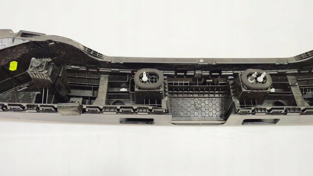 фото №12, Audi q8 накладка лампа задний крышки багажника