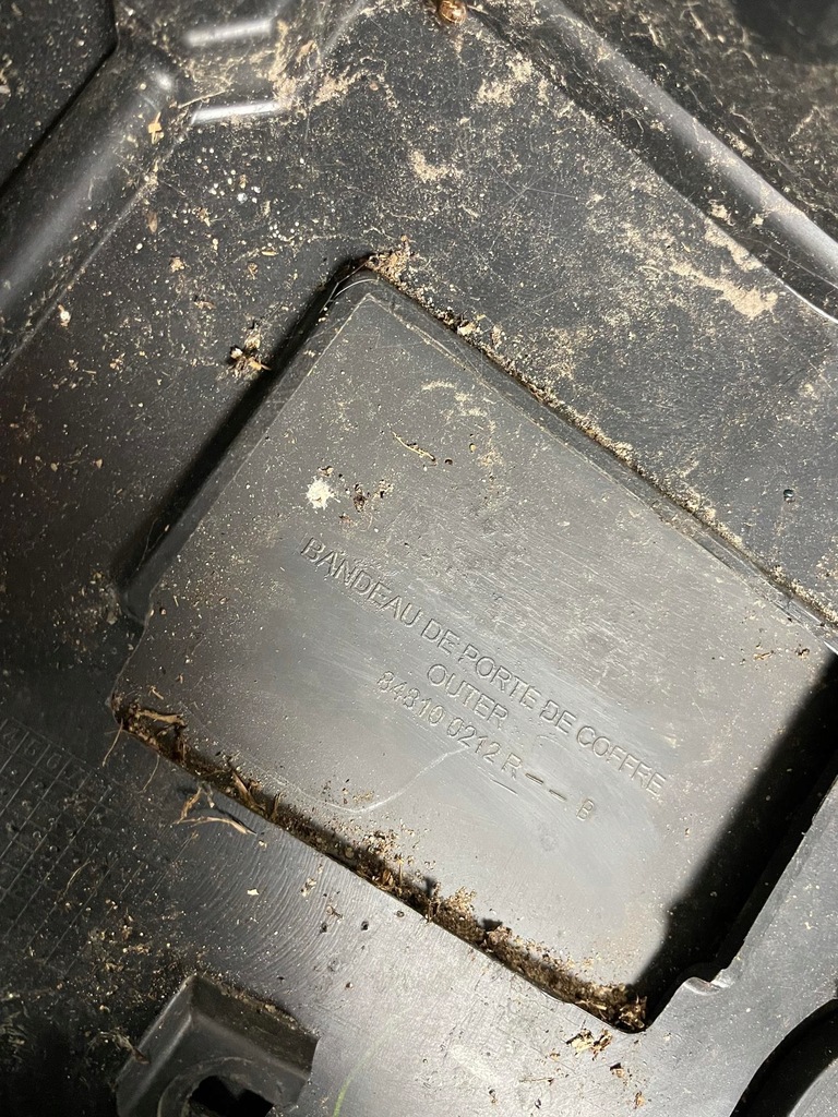 фото №3, Накладка кришки задня задня renault megane iv sedan 16-