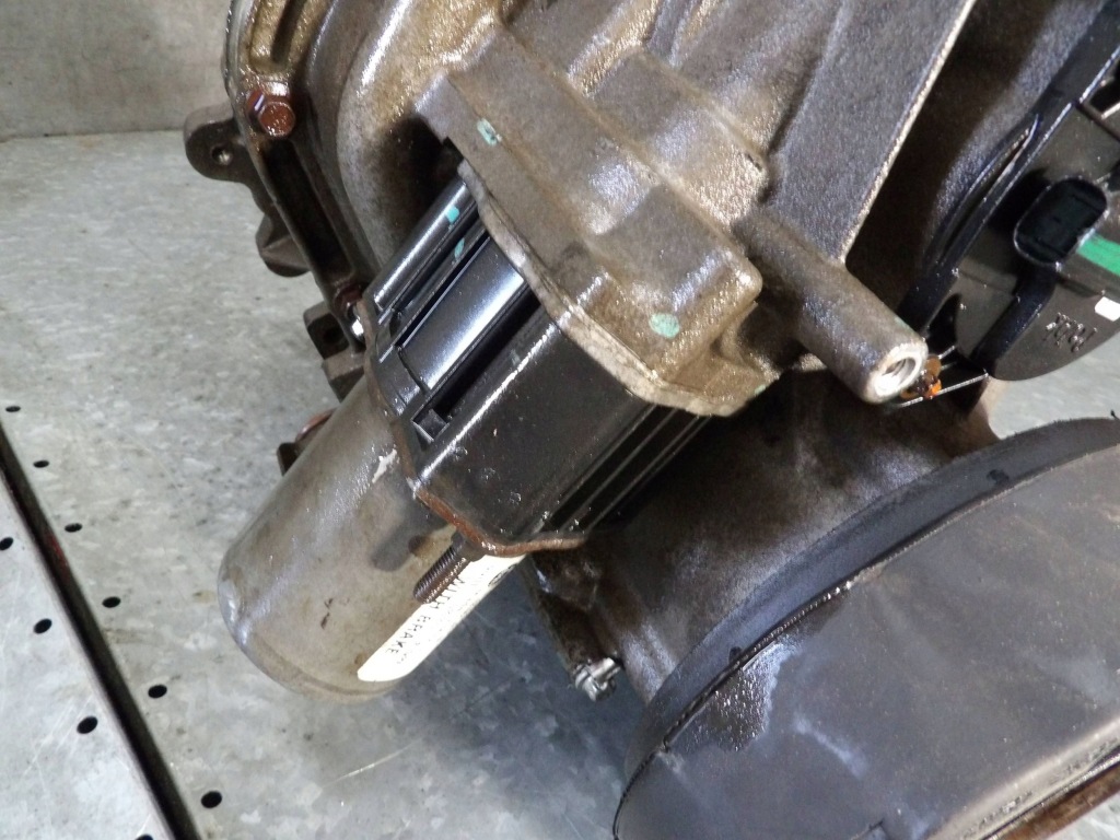 фото №12, Jeep grand cherokee wk2 3.0 crd редуктор p52853664ag регулятор