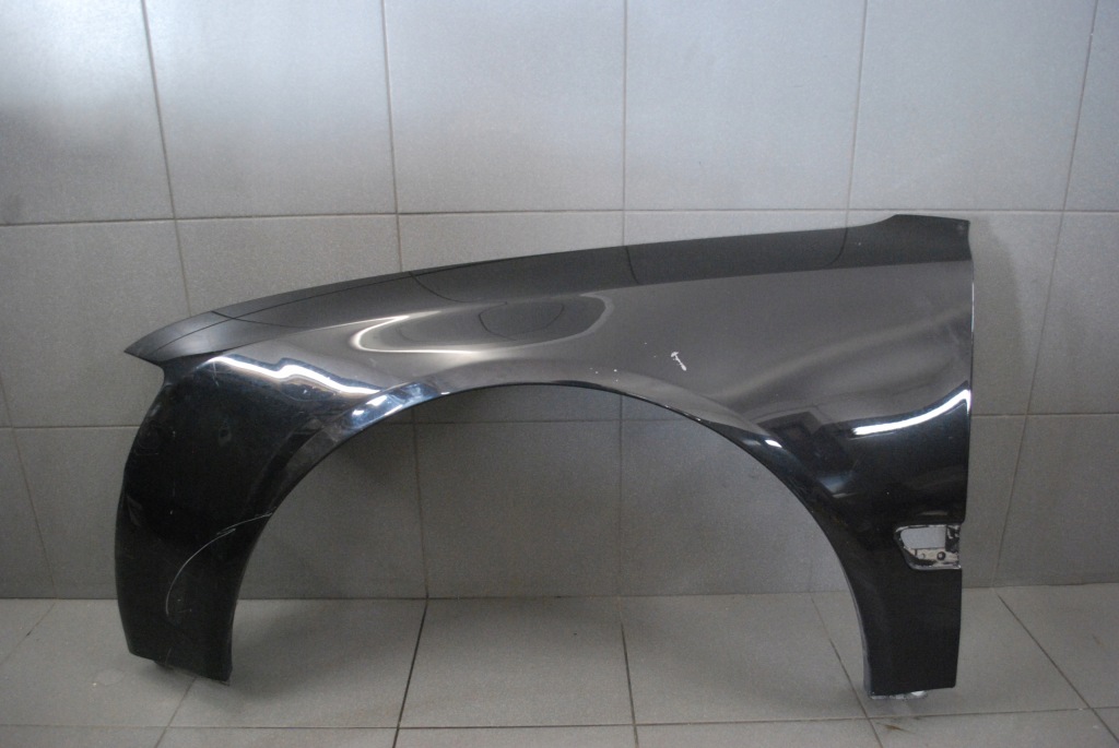 фото №1, Крила лівий перед audi a8 d3 чорний