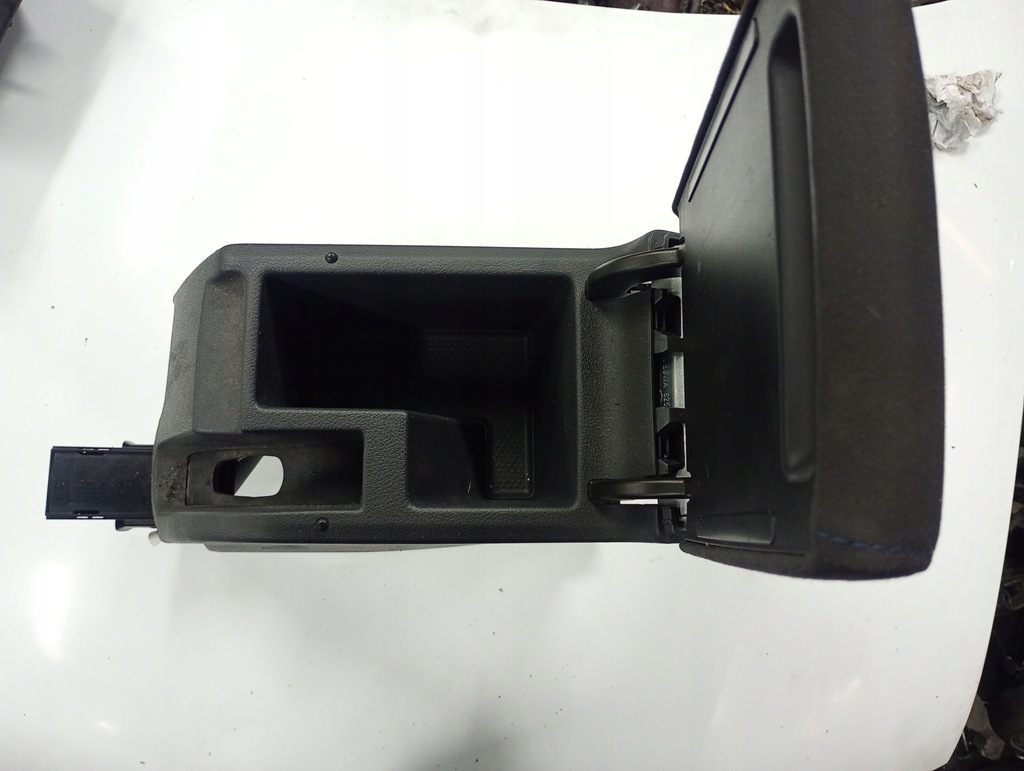 фото №6, Vw golf v + plus подлокотник между передние сиденья 5m0864207c