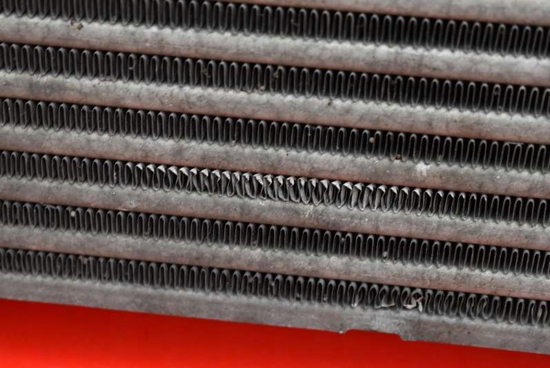 Радіатор інтеркулер 127100-3521 toyota avensis t27 2.0 d-4d 11r Оригінал