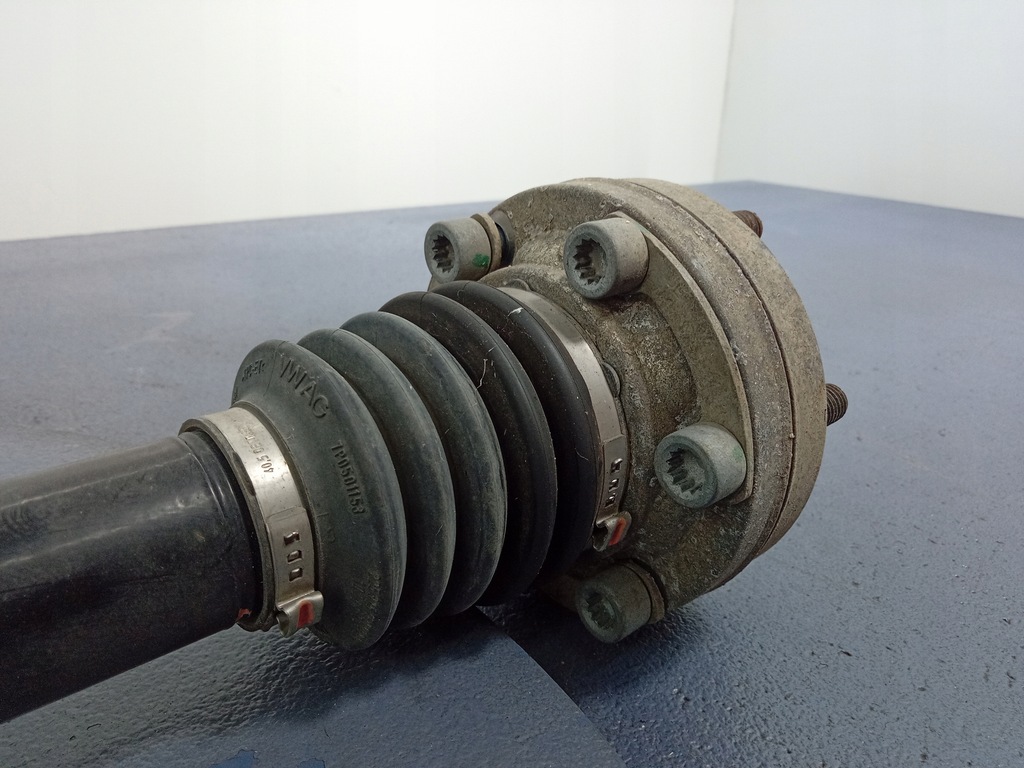 фото №4, Audi q7 ii q8 4m приводной вал задняя задняя 4m0501203d