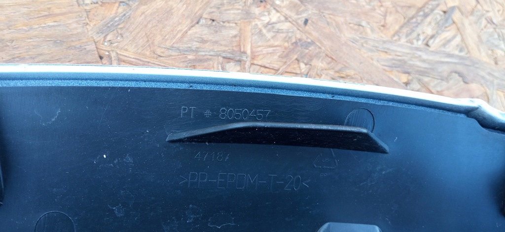 фото №10, Bmw x3 f25 10- накладка молдинг крыла левый задняя левая задняя 8050457