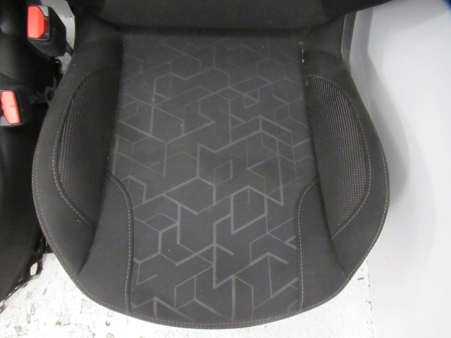 фото №12, Peugeot 2008 сиденья заднее сиденье ремни клипсы комплект