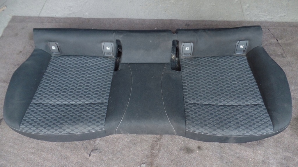 фото №1, Сиденье заднее сиденье задняя hb opel astra k 5