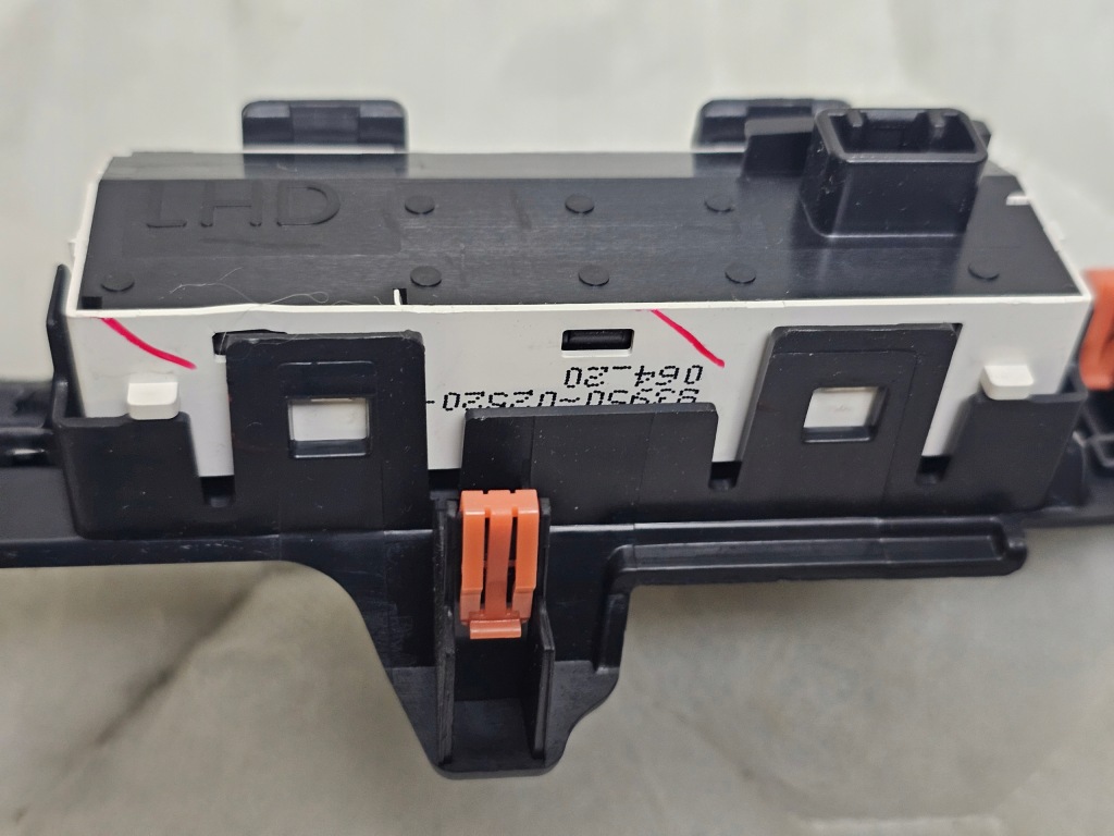 Декоративная  молдинг защита консоли решётка обдув toyota corolla e21 55662-02580 Доставка