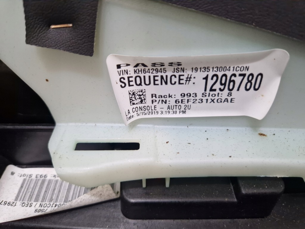 Dodge challenger 2019- туннель средний подлокотник кожа с Разборки