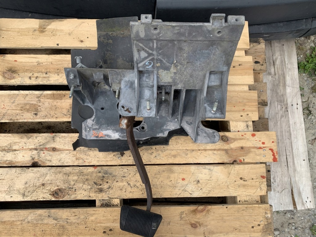 фото №1, Педаль тормоза jeep cherokee 3.7 55314987aa