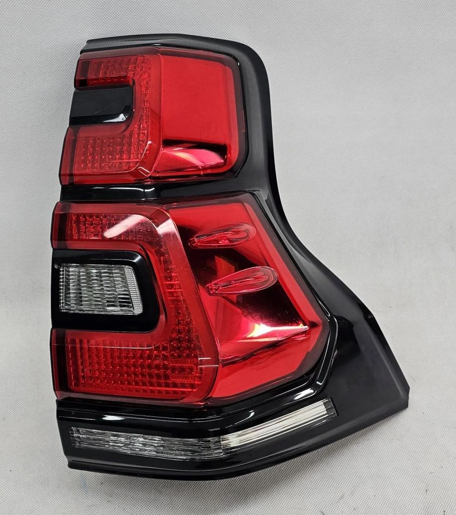 фото №1, Toyota land cruiser 150 prado лампа задняя задняя правая 60-268