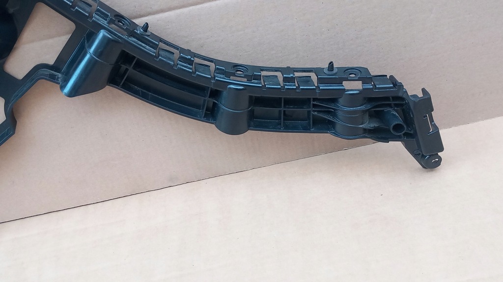 фото №14, Mercedes c w206 направляющая кронштейн бампера задняя правый bydgoszcz a2068850801