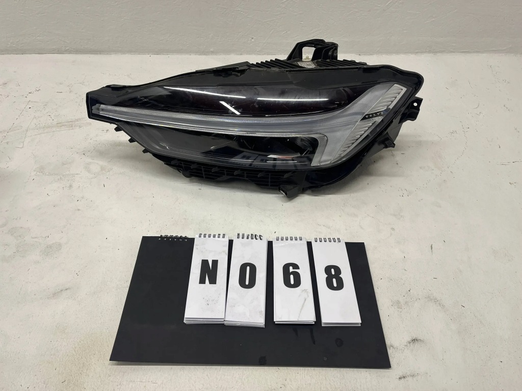 фото №1, Volvo xc60 ii lift лампа ліва full led 21 -