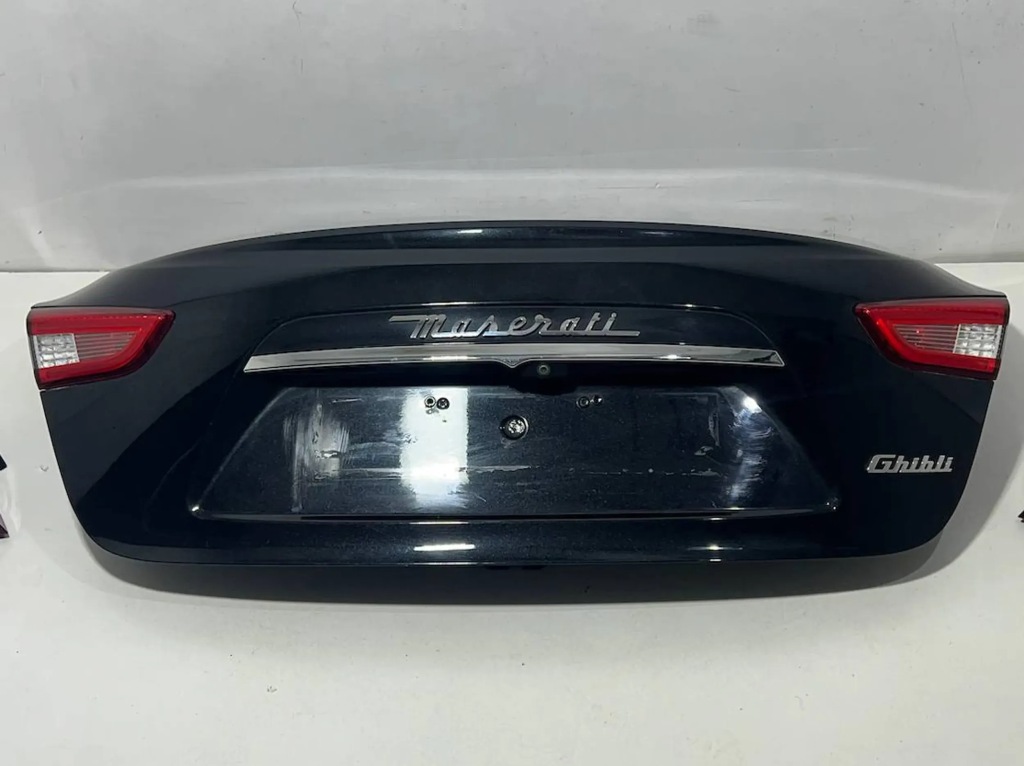 фото №1, Maserati ghibli крышка багажника задняя камера czarna перламутр w цвет