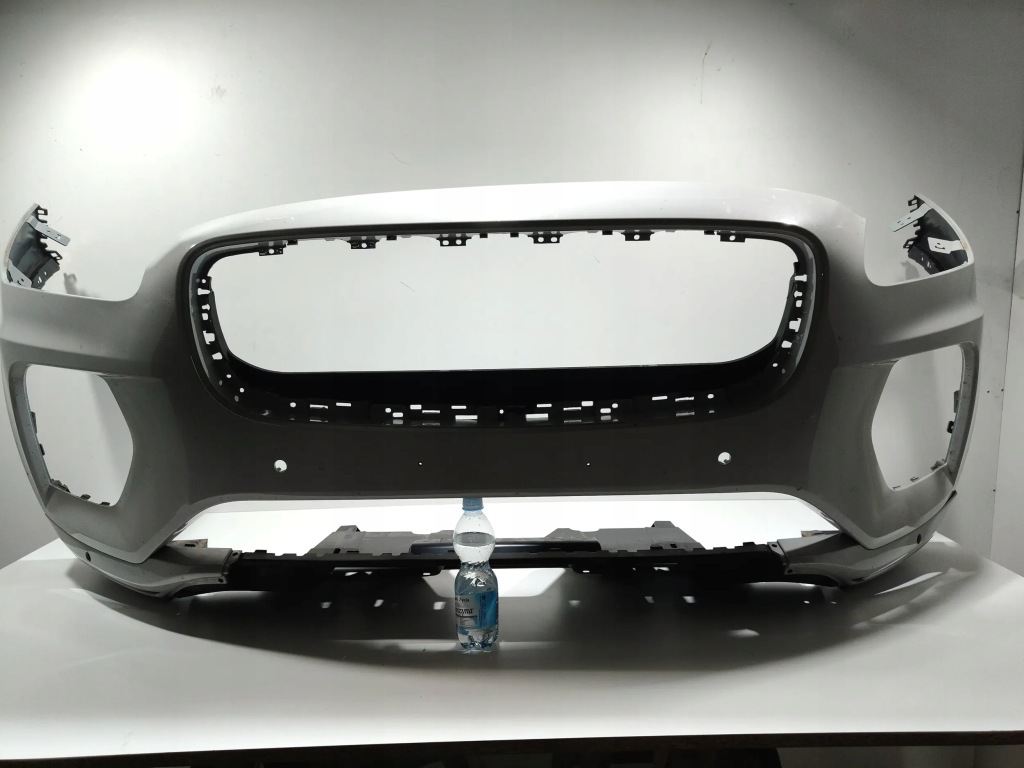 фото №1, Jaguar e-pace r-dynamic x540 бампер перед накладка