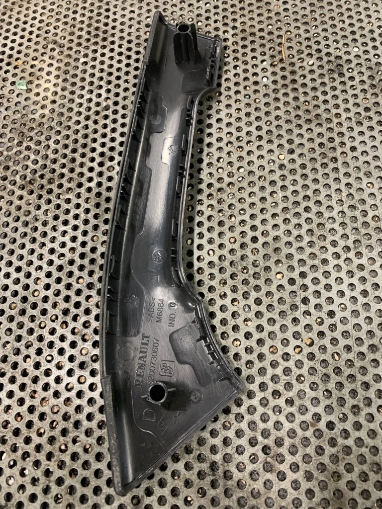 фото №2, Кронштейн дверь правый master iii 8200730607