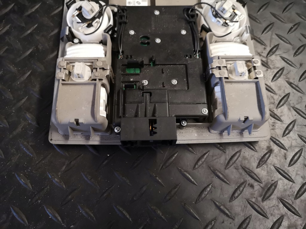 фото №7, Лампа потолочный audi a8 d3 4e0947111n